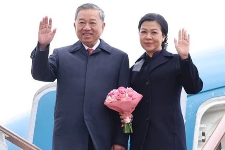 Tổng Bí thư Tô Lâm và Phu nhân rời Moskva, lên đường thăm Belarus. (Ảnh: TTXVN)