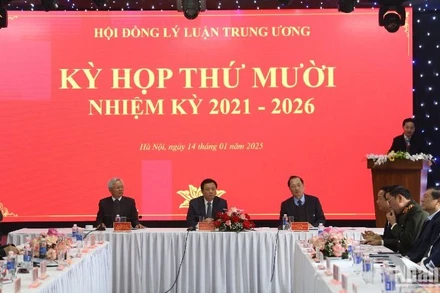 Quang cảnh Kỳ họp thứ mười Hội đồng Lý luận Trung ương. (Ảnh: HẢI ĐĂNG)