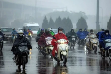 Khu vực Hà Nội sáng và đêm có mưa, mưa nhỏ, trời rét. (Ảnh minh họa)