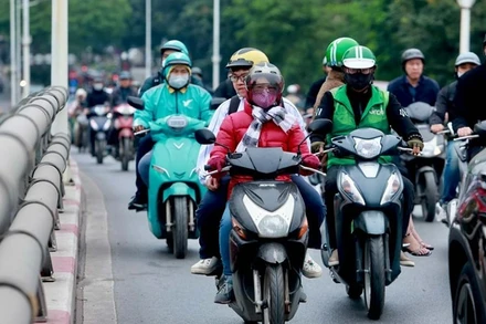 Khu vực Hà Nội trời rét, trưa chiều giảm mây trời nắng. (Ảnh minh họa)