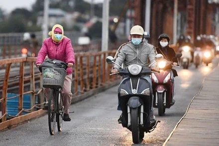 Khu vực Hà Nội sáng sớm và đêm trời lạnh. (Ảnh minh họa)