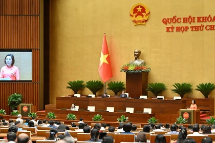 Quốc hội nghe Tờ trình về việc rút ngắn nhiệm kỳ Quốc hội khoá XV và Hội đồng nhân dân các cấp nhiệm kỳ 2021-2026; Tờ trình về ngày bầu cử toàn quốc đối với bầu cử đại biểu Quốc hội khoá XVI và đại biểu Hội đồng nhân dân các cấp nhiệm kỳ 2026-2031. (Ảnh: THUỶ NGUYÊN)