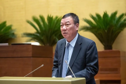 Tổng Thanh tra Chính phủ Đoàn Hồng Phong trình bày Tờ trình dự thảo Luật Thanh tra (sửa đổi). (Ảnh: DUY LINH)