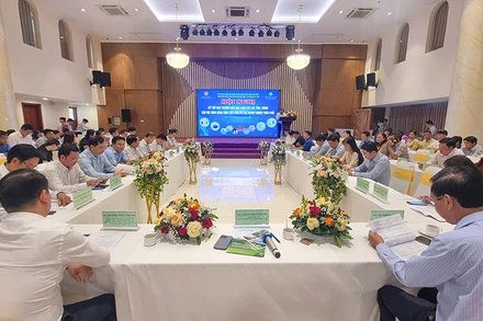 Quang cảnh hội nghị. 