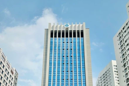 Trụ sở chính Bảo hiểm Xã hội khu vực II đặt tại số 5 Nguyễn Đổng Chi, phường Tân Phú, quận 7, Thành phố Hồ Chí Minh.