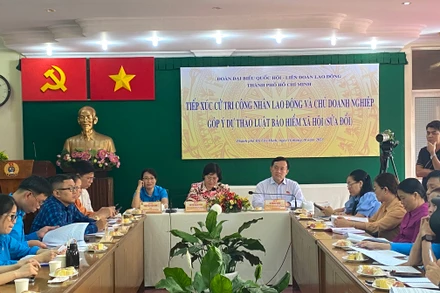 Hội nghị lấy ý kiến công nhân lao động và chủ doanh nghiệp về Luật Bảo hiểm xã hội (sửa đổi).