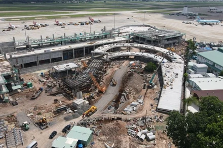 Nhà ga T3 đã hoàn thành 100% phần thô với 112.000m2 sàn. 