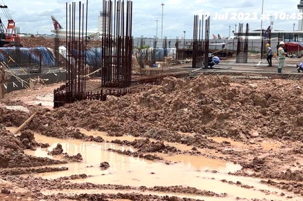 Kiểm tra công tác phòng, chống bão Talim tại sân bay Tân Sơn Nhất.