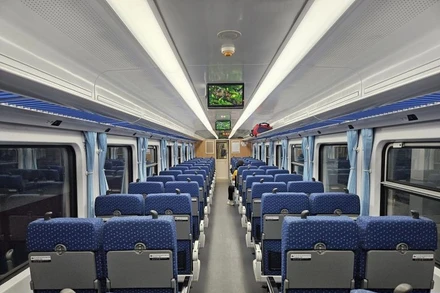 Nội thất của đoàn tàu SNT6/SNT3.