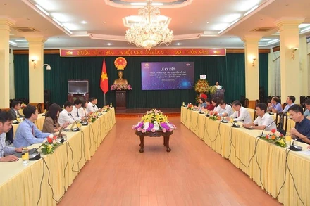 Toàn cảnh Lễ ký kết.