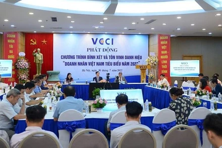 Lễ phát động chương trình bình xét và trao tặng danh hiệu “Doanh nhân Việt Nam tiêu biểu” năm 2022. 