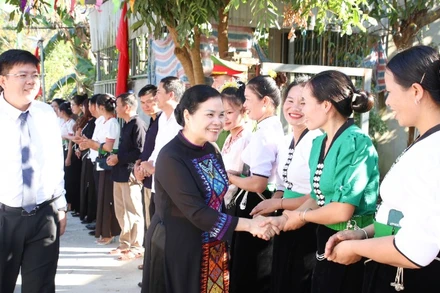 Bí thư Tỉnh ủy Lai Châu - Giàng Páo Mỷ dự Ngày hội Đại đoàn kết các dân tộc tại xã Mường Than, huyện Than Uyên.