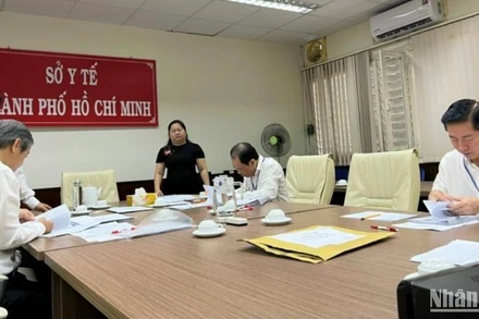 Ban chấm thi thực hiện chấm bài thi theo quy định. 