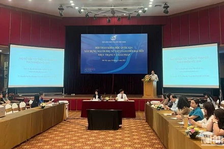 Quang cảnh buổi hội thảo.