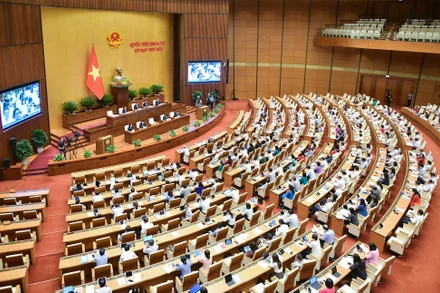 Quang cảnh phiên thảo luận của Quốc hội tại Hội trường Diên Hồng về nhiều vấn đề quan trọng ngày 29/5.