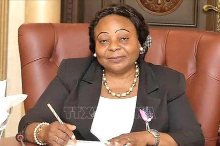 Thứ trưởng Giáo dục Guinea Xích đạo Manuela Roka Botey được bổ nhiệm làm Thủ tướng mới. (Ảnh: Jeuneafrique/TTXVN)