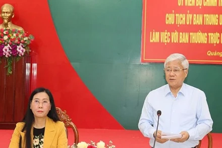 Đồng chí Đỗ Văn Chiến, Ủy viên Bộ Chính trị, Bí thư Trung ương Đảng, Chủ tịch Ủy ban Trung ương Mặt trận Tổ quốc Việt Nam phát biểu tại buổi làm việc.