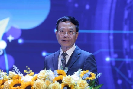 Bộ trưởng Khoa học và Công nghệ Nguyễn Mạnh Hùng phát biểu tại lễ hưởng ứng.