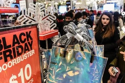 Hàng hóa tại các chuỗi cửa hàng ở Mỹ đã bắt đầu giảm giá từ tháng 10. (Ảnh minh họa. Nguồn: Reuters)