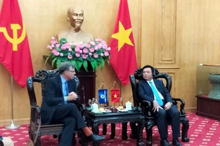 Đồng chí Nguyễn Xuân Thắng tiếp ông Marcello Estevao.