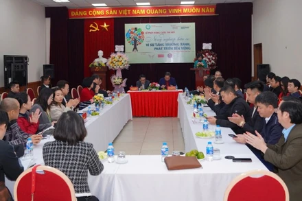 Toàn cảnh lễ phát động cuộc thi viết về nông nghiệp hữu cơ.