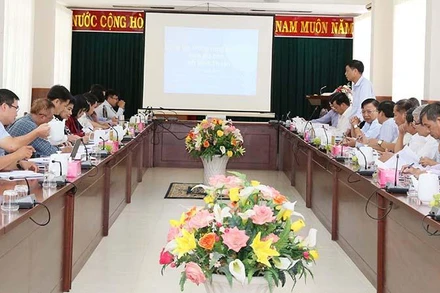 Quang cảnh buổi làm việc giữa Đoàn công tác Ủy ban Khoa học, Công nghệ và Môi trường của Quốc hội với lãnh đạo tỉnh Ninh Thuận.