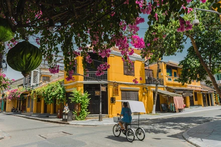 Bất cứ góc nào ở Hội An cũng có thể cho du khách bức ảnh nên thơ. (Ảnh: DUY HẬU)