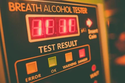Kinh nghiệm quốc tế xử lý vi phạm nồng độ cồn khi lái xe