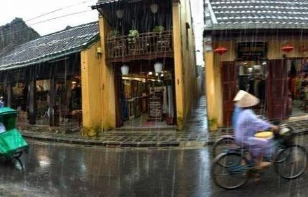 Giữ an toàn khi đi du lịch mùa mưa bão