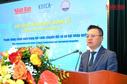 Tổng Biên tập Báo Nhân Dân Lê Quốc Minh phát biểu khai mạc Hội thảo. (Ảnh DUY LINH) 