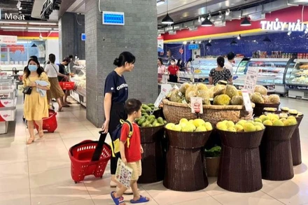 Đến Winmart săn hàng khuyến mại cho bé. 