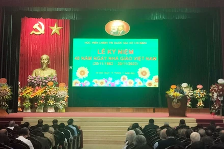 Quang cảnh buổi lễ.