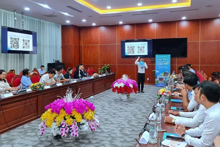 Từ 29/4, Cà Mau chính thức khai thác đường bay thẳng 2 chiều Hà Nội-Cà Mau bằng máy bay phản lực Embraer E190.