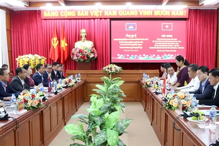 Quang cảnh hội nghị.