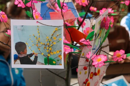 Câu chuyện về các em tự kỷ trong quá trình làm nên sản phẩm được giới thiệu tại sự kiện. (Ảnh: Nhật Quang)