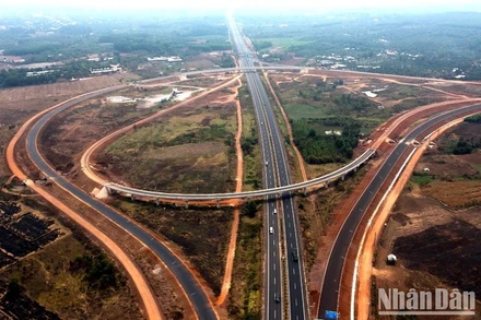 Tuyến cao tốc Phan Thiết-Dầu Giây. (Ảnh: Văn Hợp - Thiên Vương)