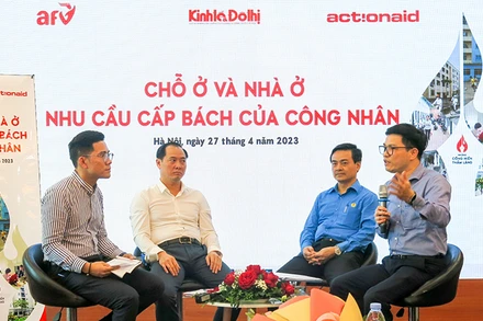 Các đại biểu chia sẻ tại tọa đàm.