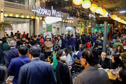 Phố đi bộ đảo Ngọc - Ngũ Xã, quận Ba Đình, Hà Nội. (Ảnh: Giang Nam)