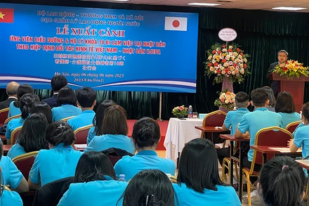 Lễ xuất cảnh cho ứng viên điều dưỡng, hộ lý sang Nhật Bản làm việc theo chương trình EPA năm 2023. (Ảnh: Dolab)