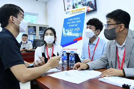 Phiên giao dịch việc làm cho lao động EPS và thực tập sinh Nhật Bản về nước, tháng 11/2022 tại Hà Nội. (Ảnh: Nhật Quang)