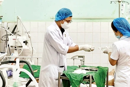 Cán bộ y tế tại Bệnh viện đa khoa Gia Lai. (Ảnh: Phan Hòa)