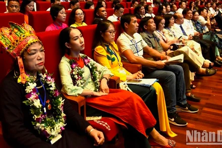 Các đại biểu tham gia Hội nghị Tuyên dương gương điển hình tiên tiến trong lĩnh vực văn hóa toàn quốc năm 2023. (Ảnh: Trần Hải)