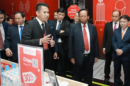 Tại Campuchia, Metfone của Viettel là công ty tiên phong trong kiến tạo xã hội số, hỗ trợ nhiều chương trình xây dựng chính phủ điện tử tại đây. (Ảnh: nhandan.vn)
