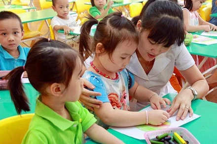 [Video] Đề xuất bổ sung miễn học phí cho trẻ dưới 5 tuổi, hỗ trợ học phí trường dân lập