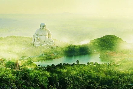 Đỉnh Thiên Cấm Sơn đẹp như tiên cảnh