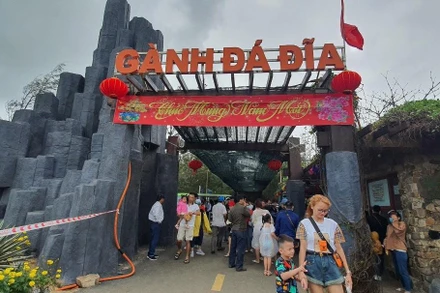 Di tích quốc gia đặc biệt Gành Đá Đĩa được đầu tu sửa các hạng mục chào đón hàng vạn lượt khách trong dịp Tết Quý Mão 2023.