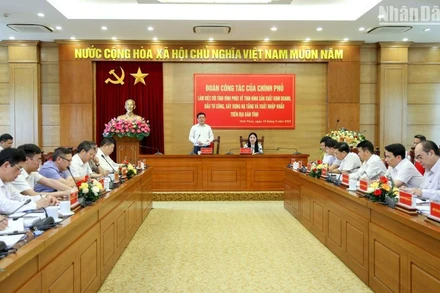 Đoàn công tác của Chính phủ làm việc với lãnh đạo tỉnh Vĩnh Phúc.