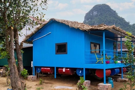 Homestay thích ứng thời tiết là những nhà nổi ở Tân Hóa, huyện Minh Hóa (Quảng Bình).