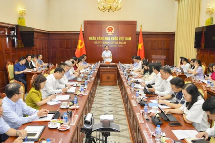 Quang cảnh buổi làm việc