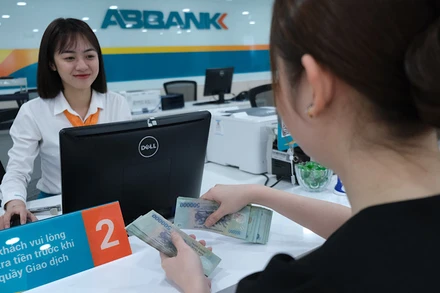 Thu nhập từ hoạt động dịch vụ của ABBANK tăng hơn 30 tỷ đồng sau kiểm toán.
